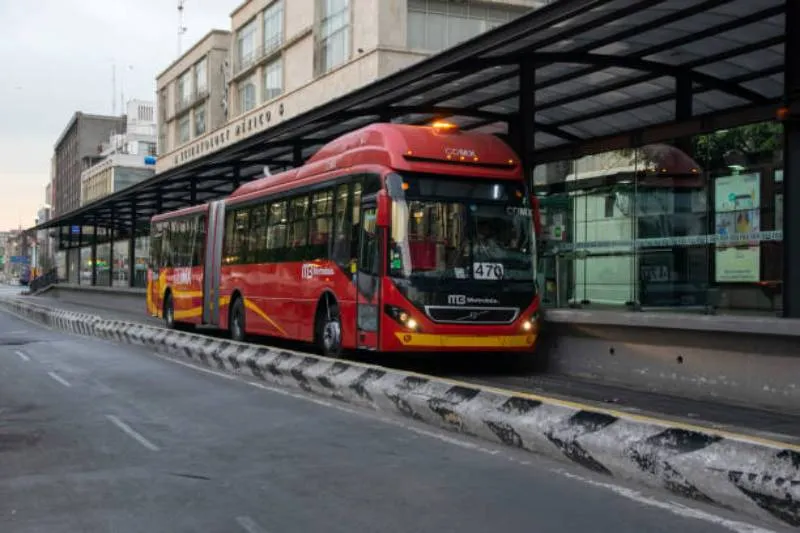 El Metrobús busca promover una experiencia de viaje más cómoda y segura/iStock