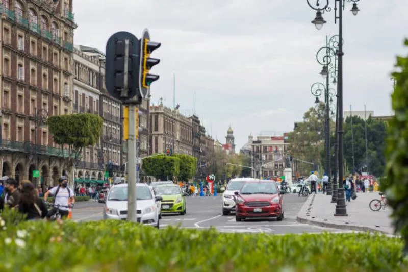 Hasta el 31 de diciembre de 2025 todavía es posible tramitar y obtener una licencia de manejo permanente en Ciudad de México/iStock