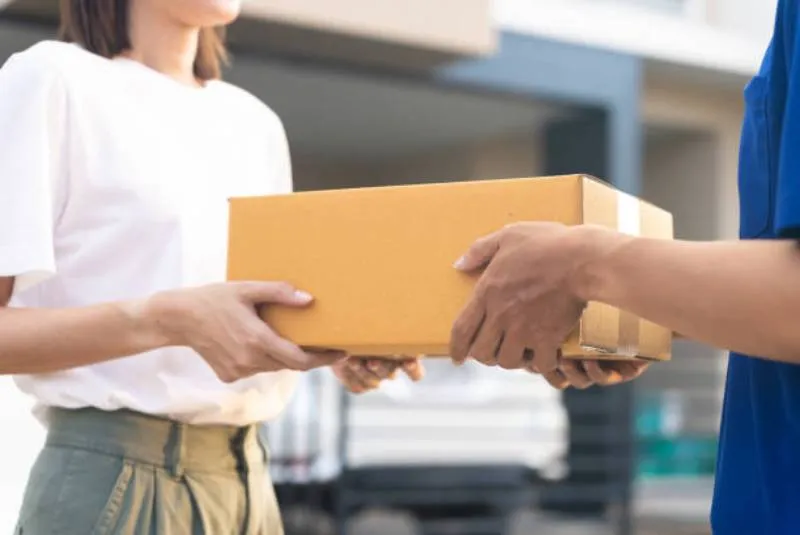Los delincuentes llegan en motocicleta o bicicleta/iStock