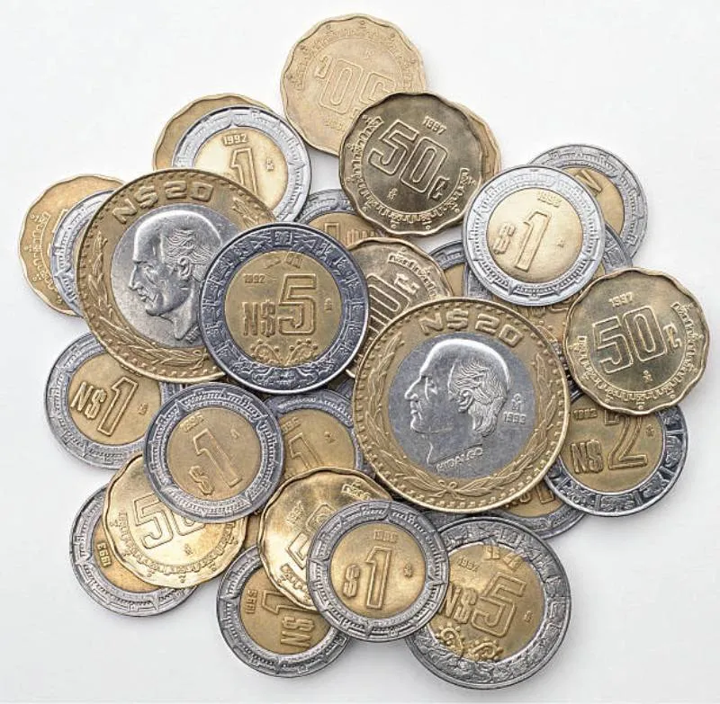 Las monedas de 50 centavos seguirán siendo válidas mientras no se emita un retiro oficial. / iStock