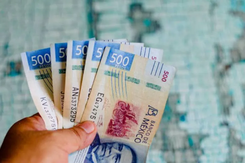 Los pagos se realizan por orden alfabético para evitar saturaciones en los servicios bancarios/iStock