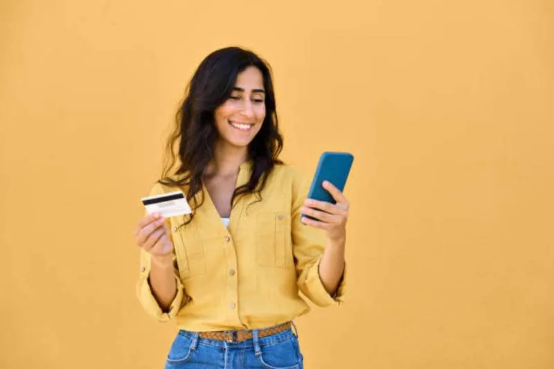 Las bonificaciones bancarias pueden representar ahorros importantes durante el Buen Fin. / iStock