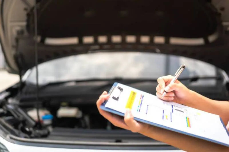 El programa actual de verificación vehicular había sido criticado por permitir actos de corrupción en centros de revisión. / iStock