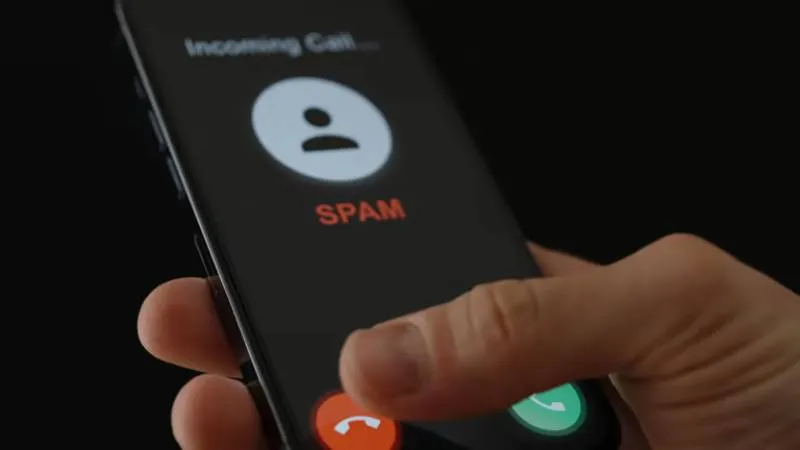 Las llamadas spam utilizan sistemas automatizados que detectan si un número telefónico está activo. / iStock