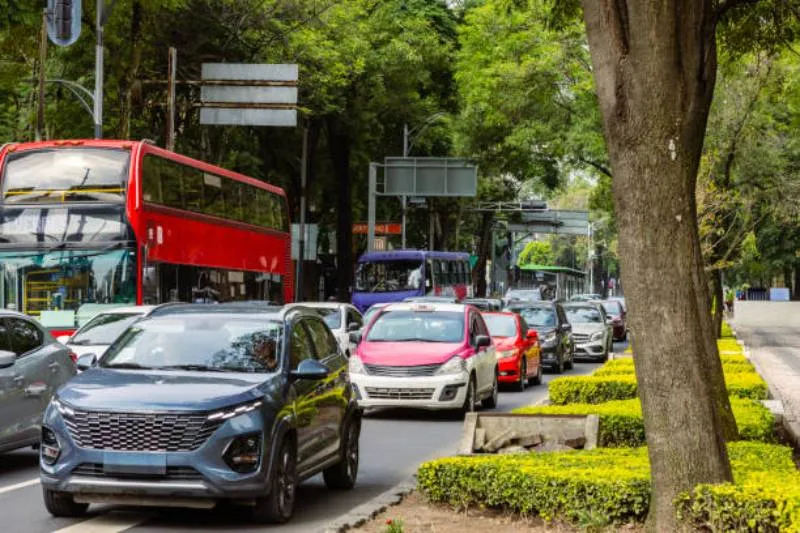 El acuerdo con transportistas evitó un posible bloqueo masivo en la ciudad. / iStock