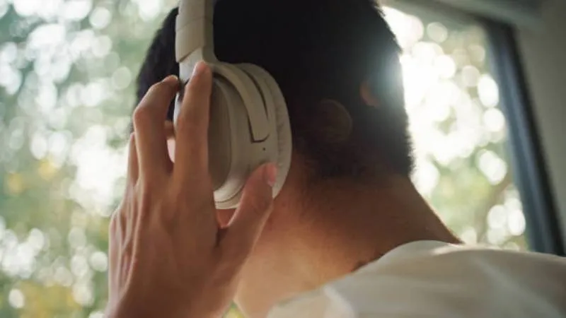 Vincular aplicaciones como Canva y Spotify solo requiere unos pasos desde el menú de configuración. / iStock