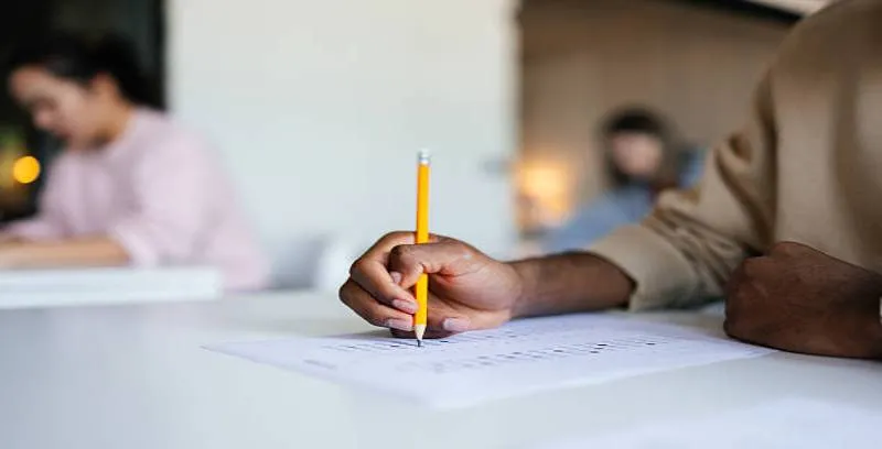 El suceso ocurrió durante una evaluación de CENEVAL de la carrera de Economía/iStock