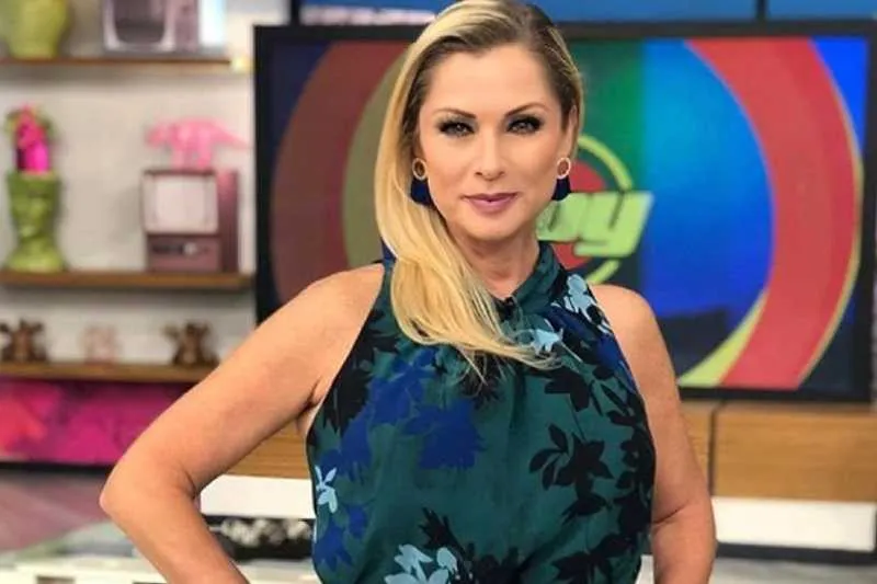 Muchas cuentas y medios reportaron la supuesta muerte de Lety Calderón/X