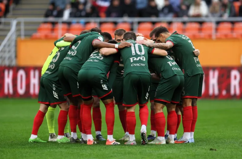 Lokomotiv rescató el empate