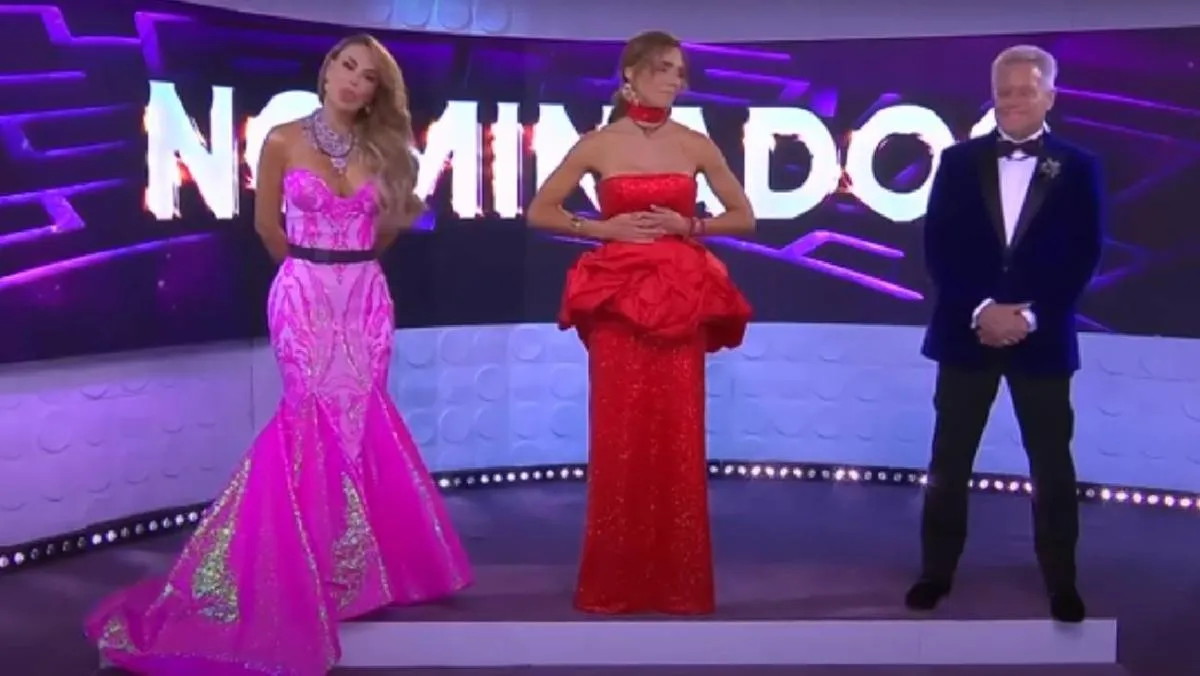 En la tercera semana Ninel Conde estaba del lado izquierdo y fue la eliminada de la noche/X: @LaCasaFamososMx