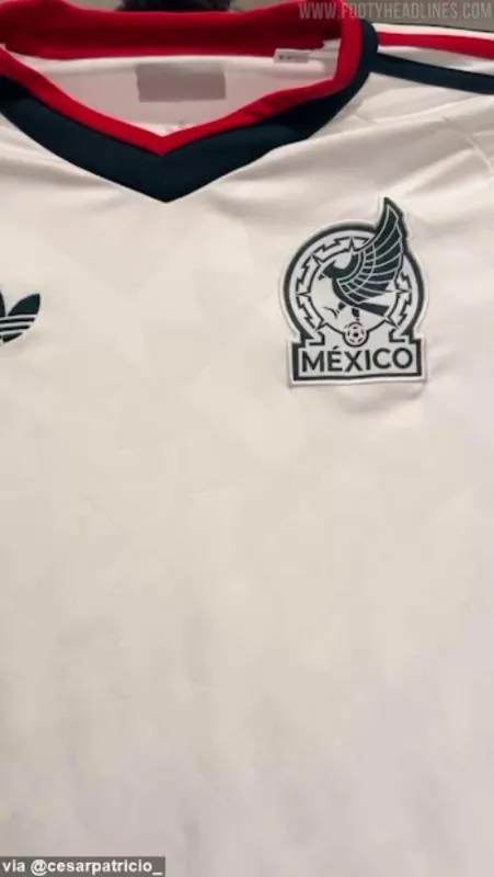 Uniforme de visita | FootyHeadlines.com