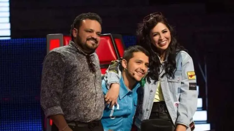 Los papás de Nodal también están metidos en la disputa legal/Televisa