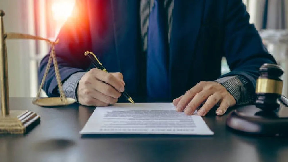 Es fundamental saber qué beneficios están garantizados por la Ley Federal del Trabajo | iStock