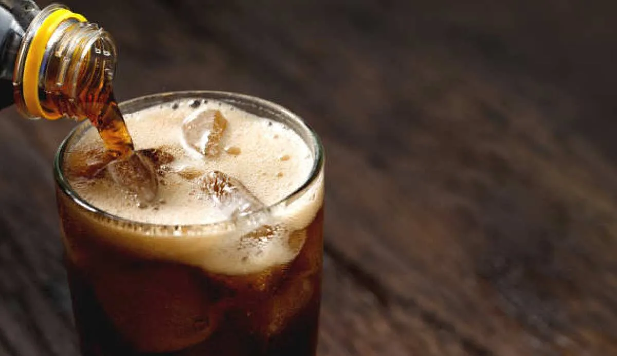 Los refrescos tradicionales suelen ser dañinos por la cantidad de azúcar que llevan/Pixabay