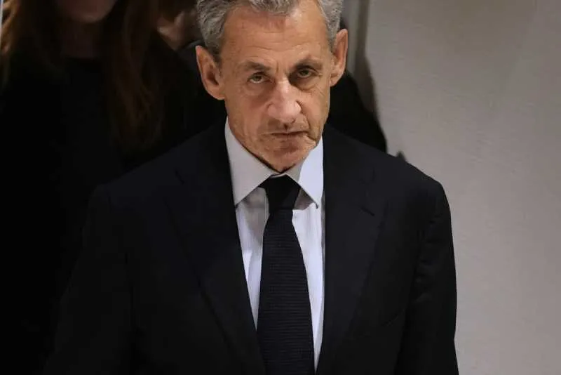 Sarkozy asegura es un hombre inocente/AP