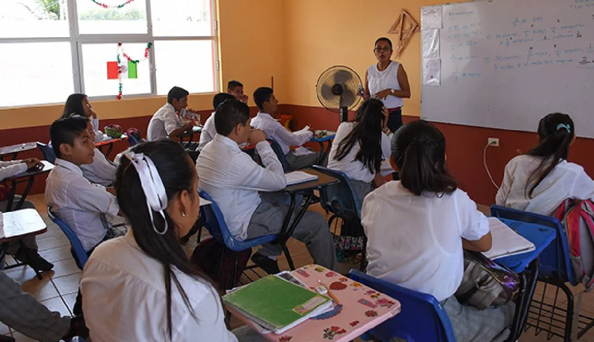 El nuevo sistema de educación en México estable más materias y horarios diferentes/SEP