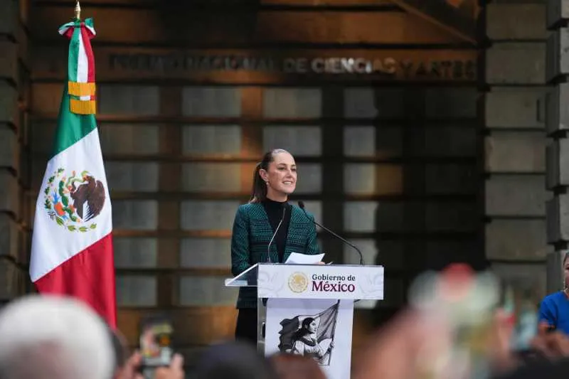 Finalmente la presidenta llegó a la Secretaría de Educación Pública para un evento/Presidencia de México