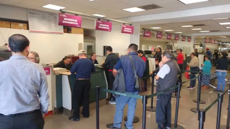 En algunos estados del país le tenencia vehicular ya no aplica/X