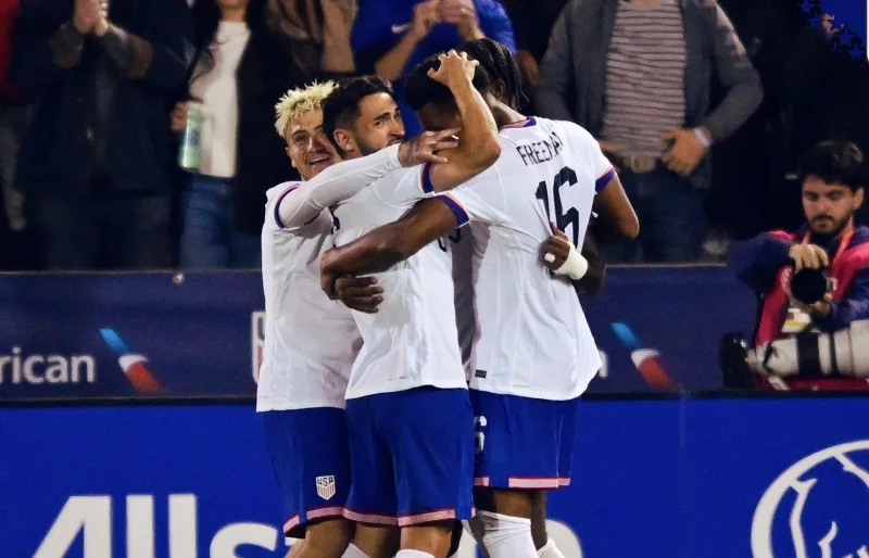 Jugadores de USA celebran un gol | AP