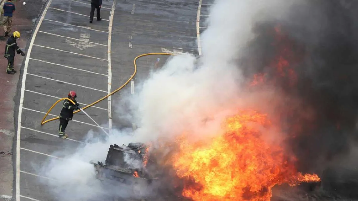 La pipa explotó, pues llevaba casi 50 mil litros de gas/AP