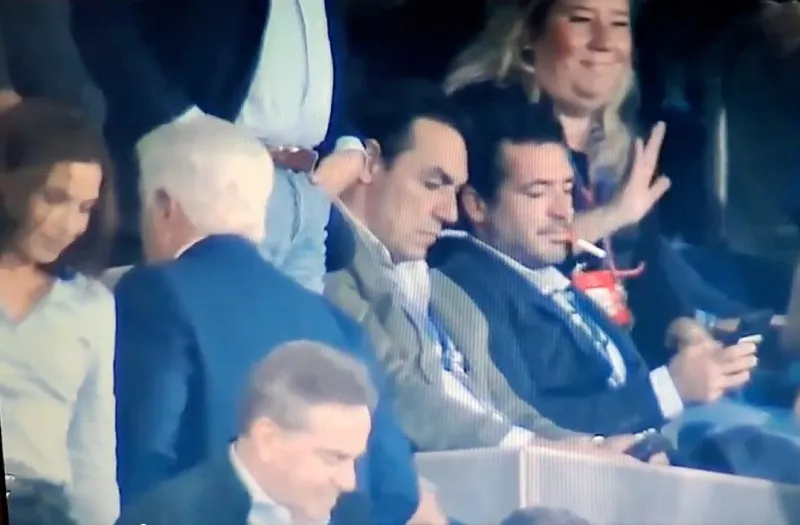 El directivo del Submarino Amarillo recibió la noticia en el juego ante Manchester City