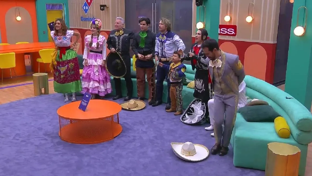 Ya sólo quedan nueve habitantes en la casa/X: @LaCasaFamososMx