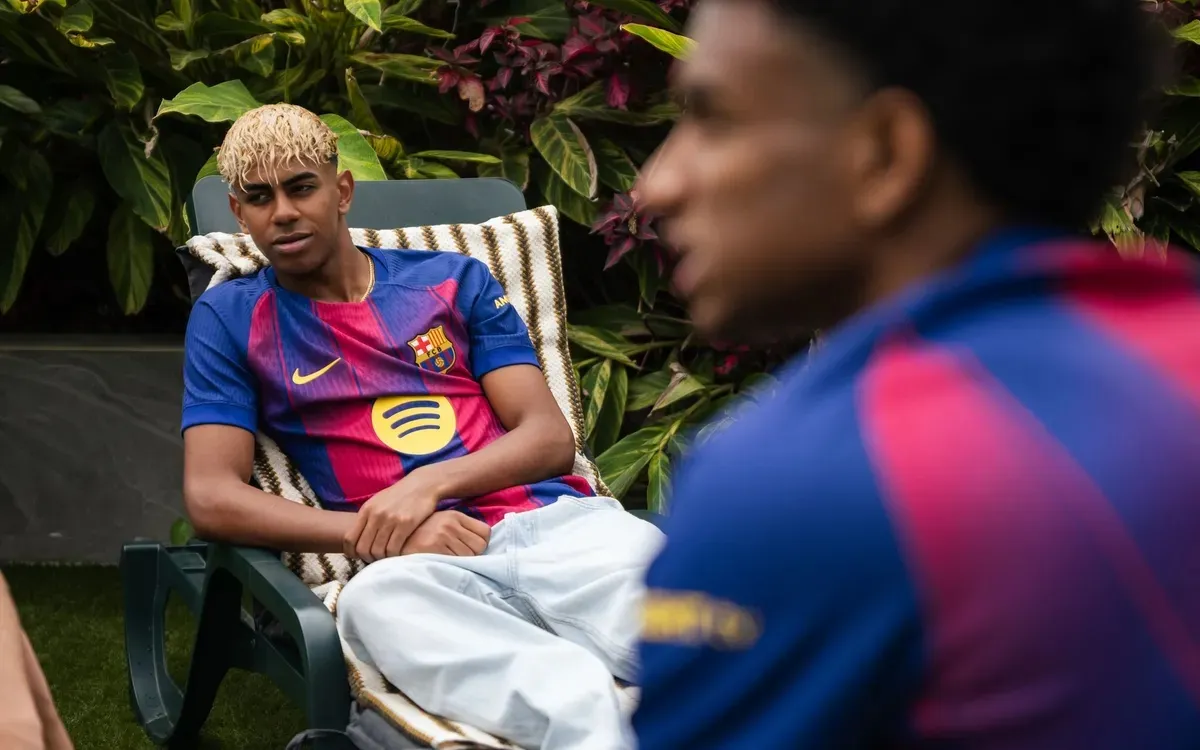 Barcelona presentó su nueva equipació