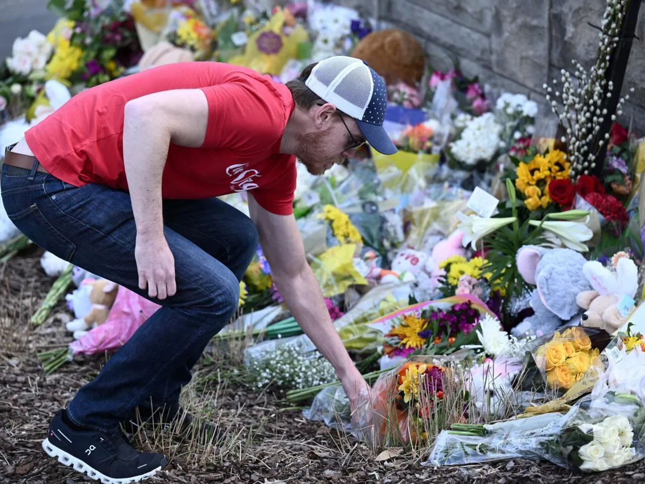 El disparador asesinó a una joven durante el tiroteo en la secundaria / France 24