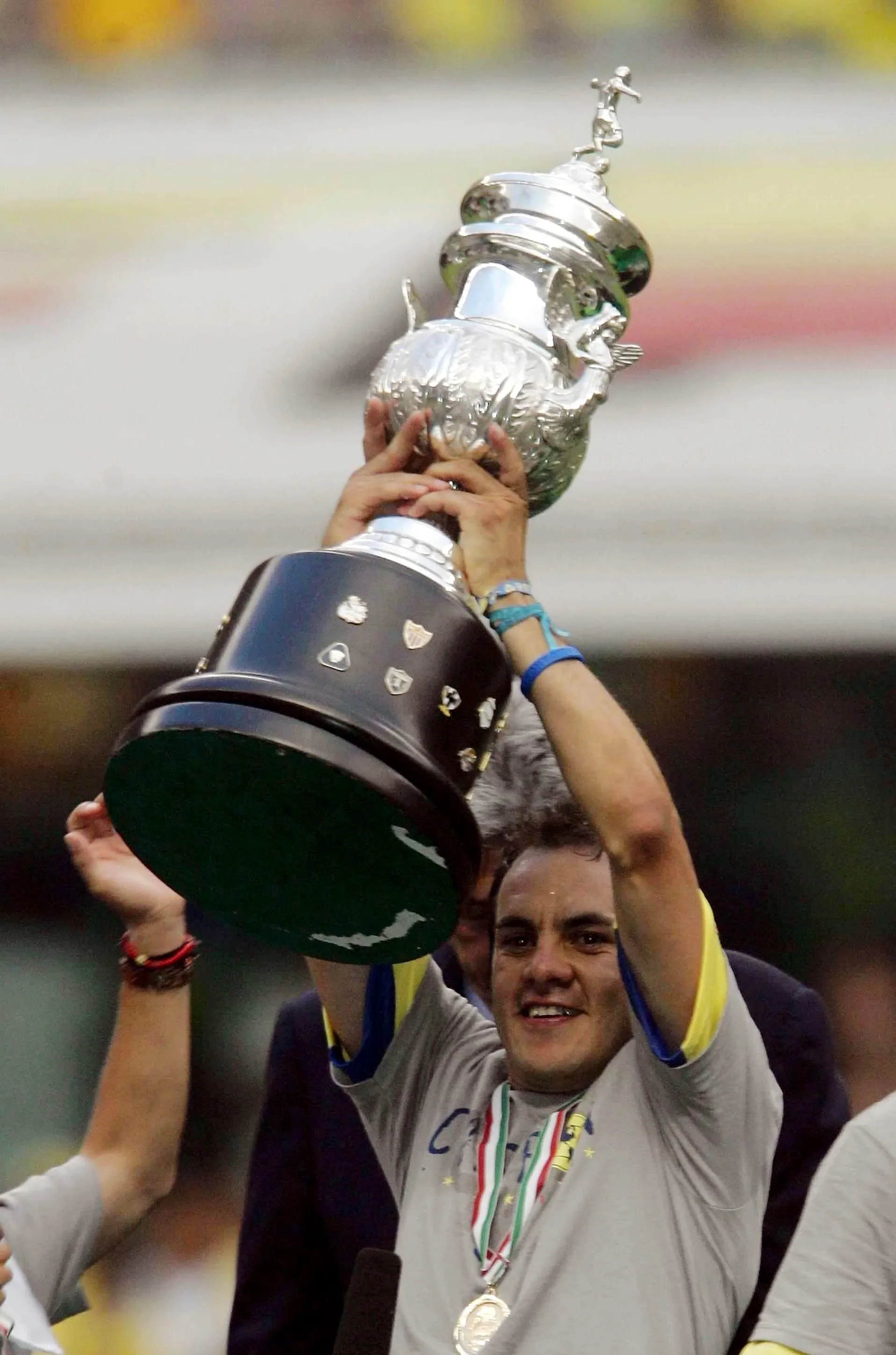 En 2005 América se coronó poco después de la elección de Benedicto XVI