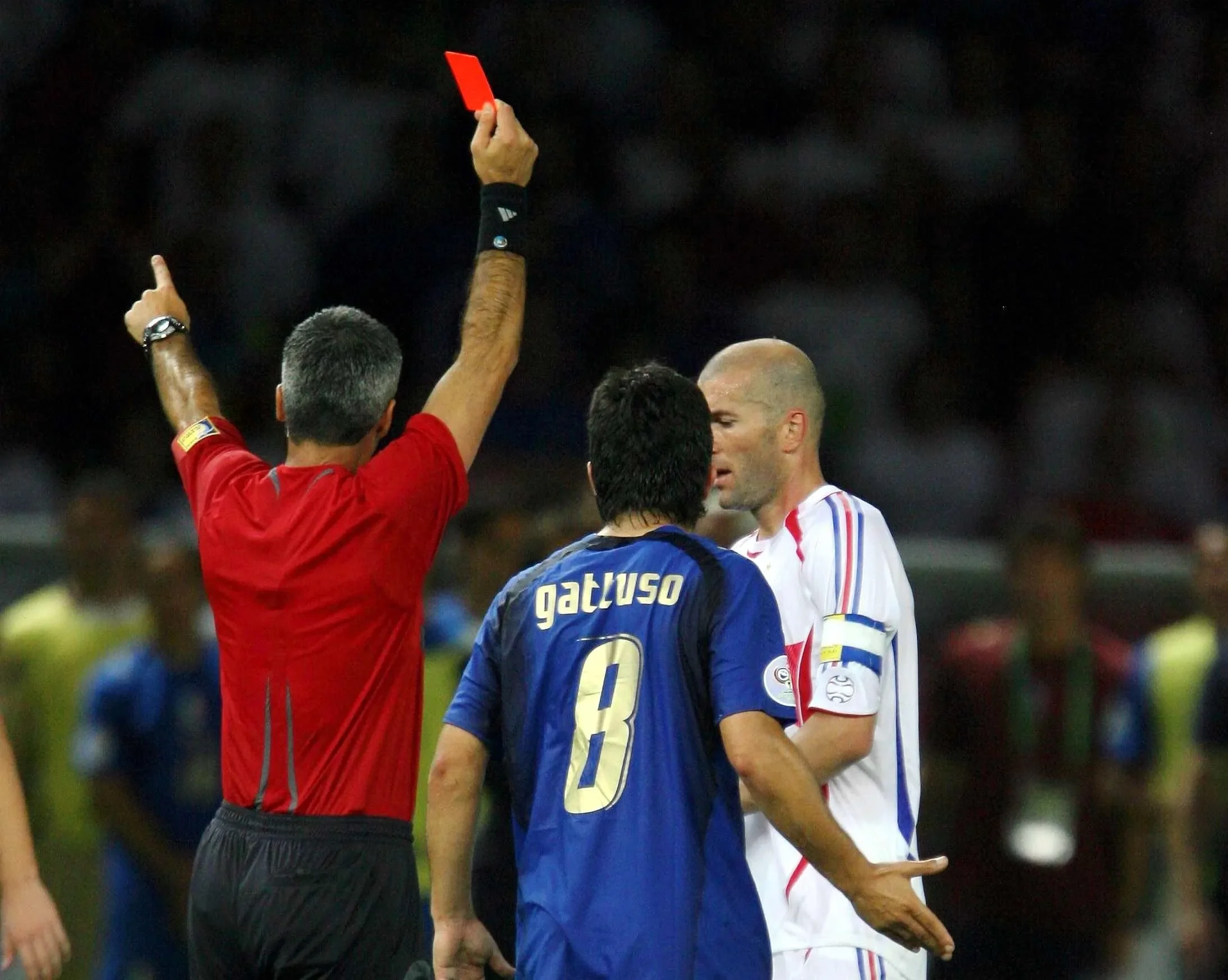 Se le recuerda a Elizondo por la expulsión a Zidane