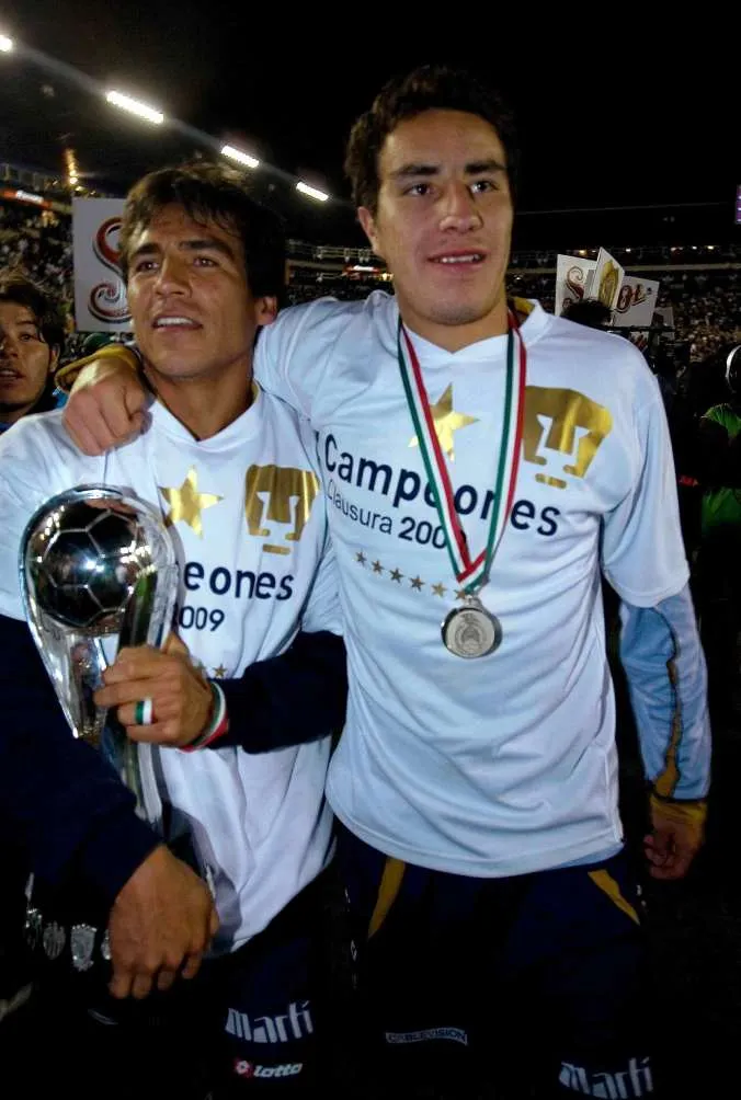 Efraín se coronó en el Clausura 2009 con los Pumas