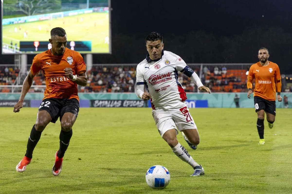 Chivas no pudo ante un rival de un valor muy inferior
