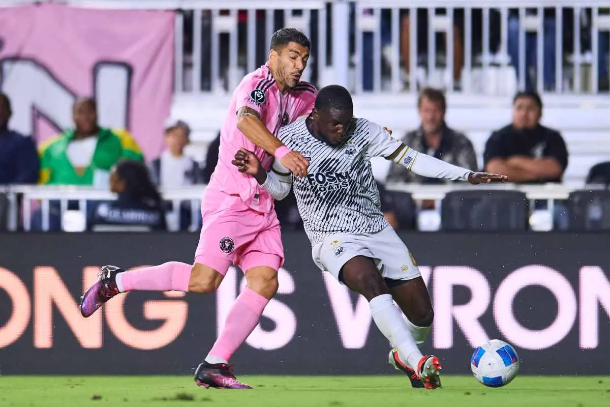 Miami se impuso de forma polémica en casa