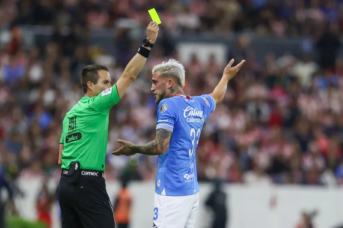 Gonzalo Piovi vio su quinta tarjeta | IMAGO7