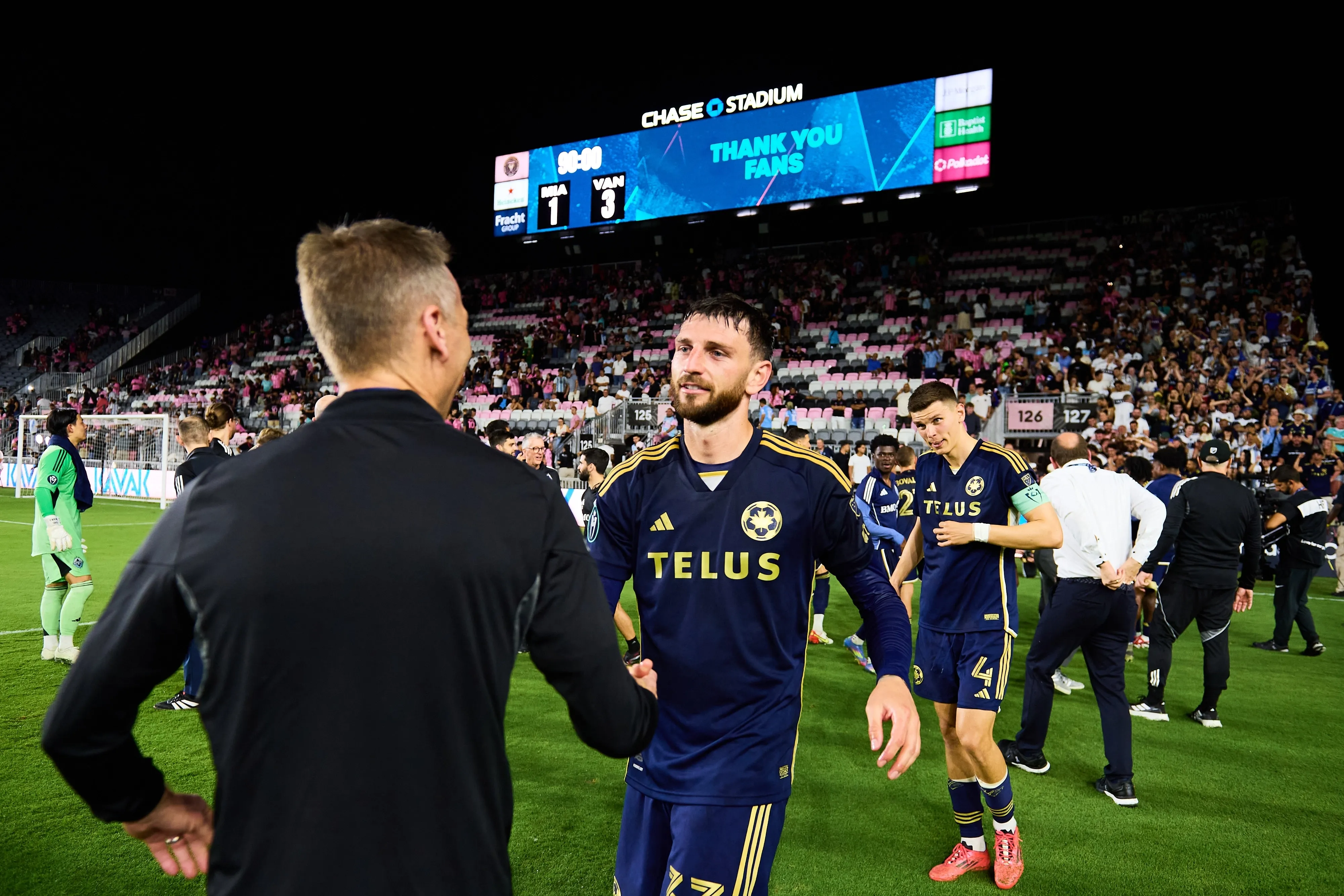 Hugo sugirió que canadienses, estadounidenses y mexicanos puedan jugar libremente en las tres ligas