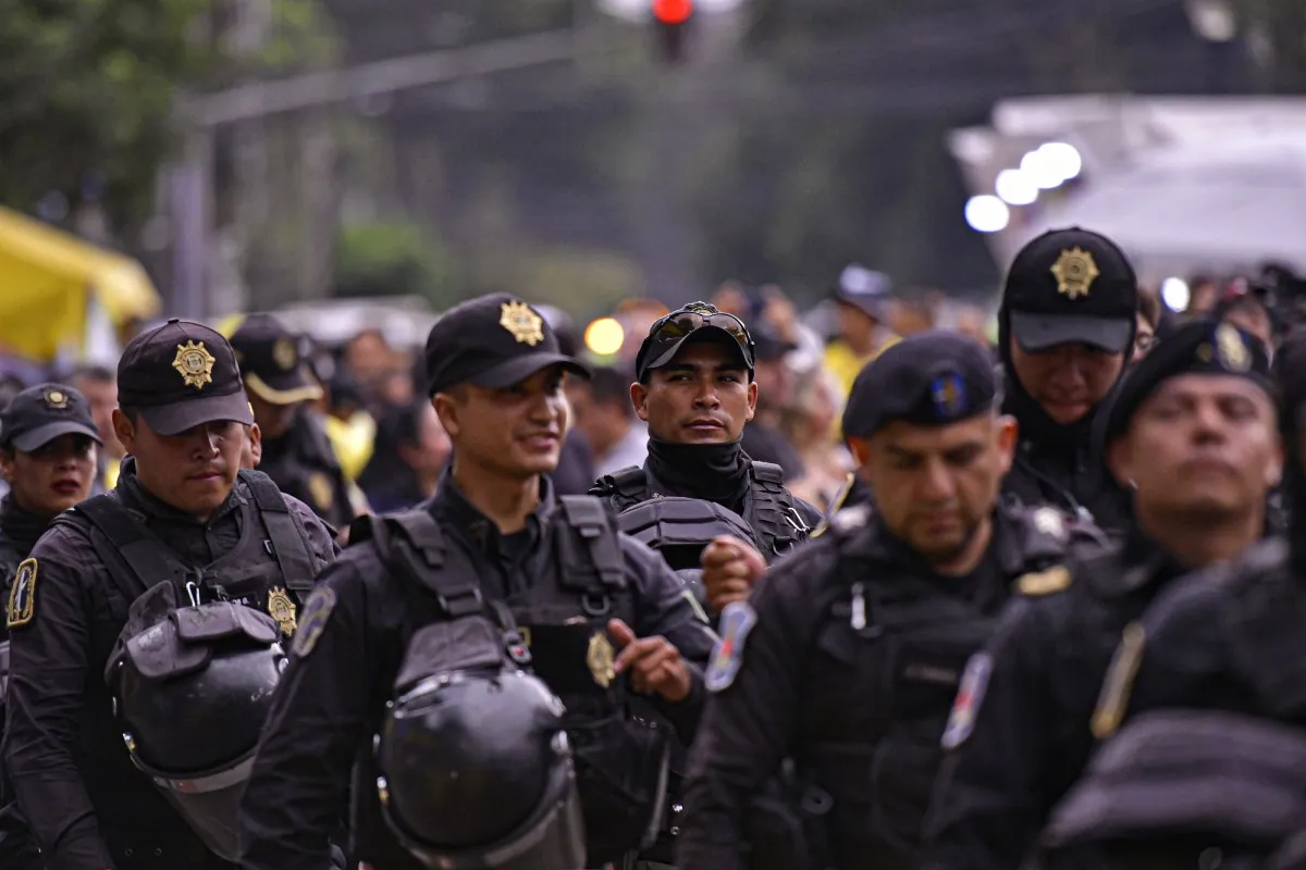 Policia en el estadio | MEXSPORT