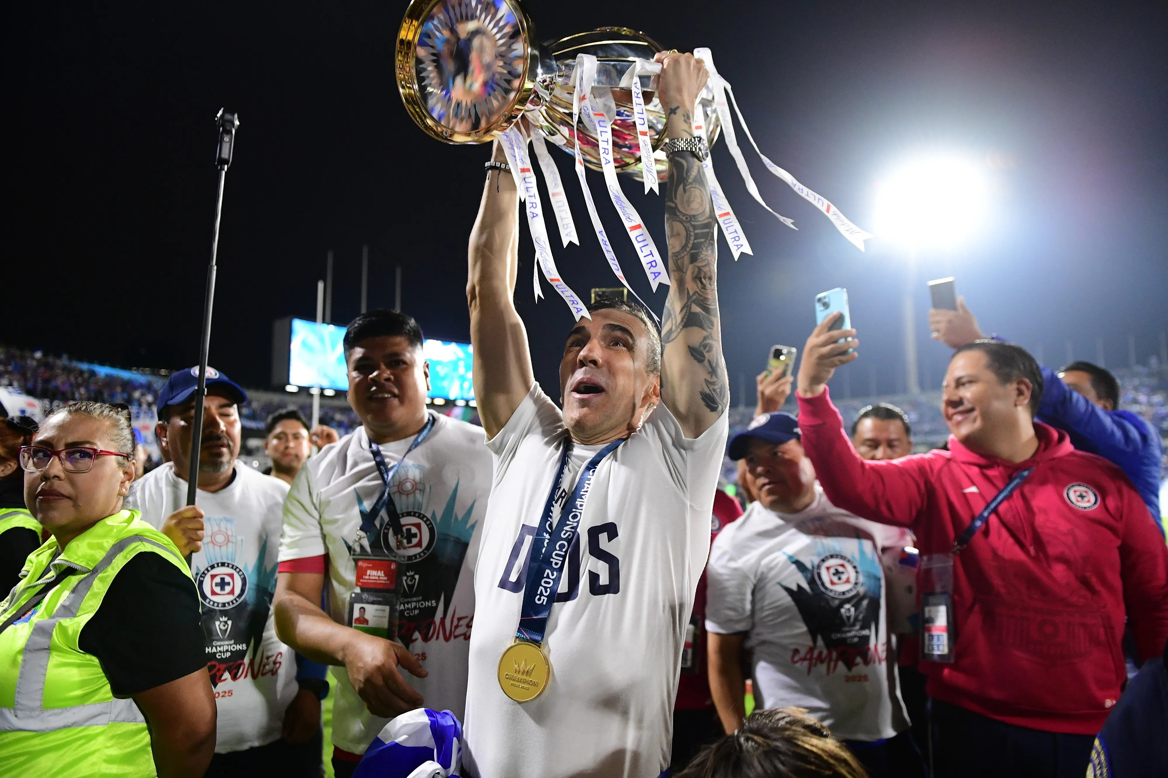 Para Giménez, Vicente Sánchez debería seguir