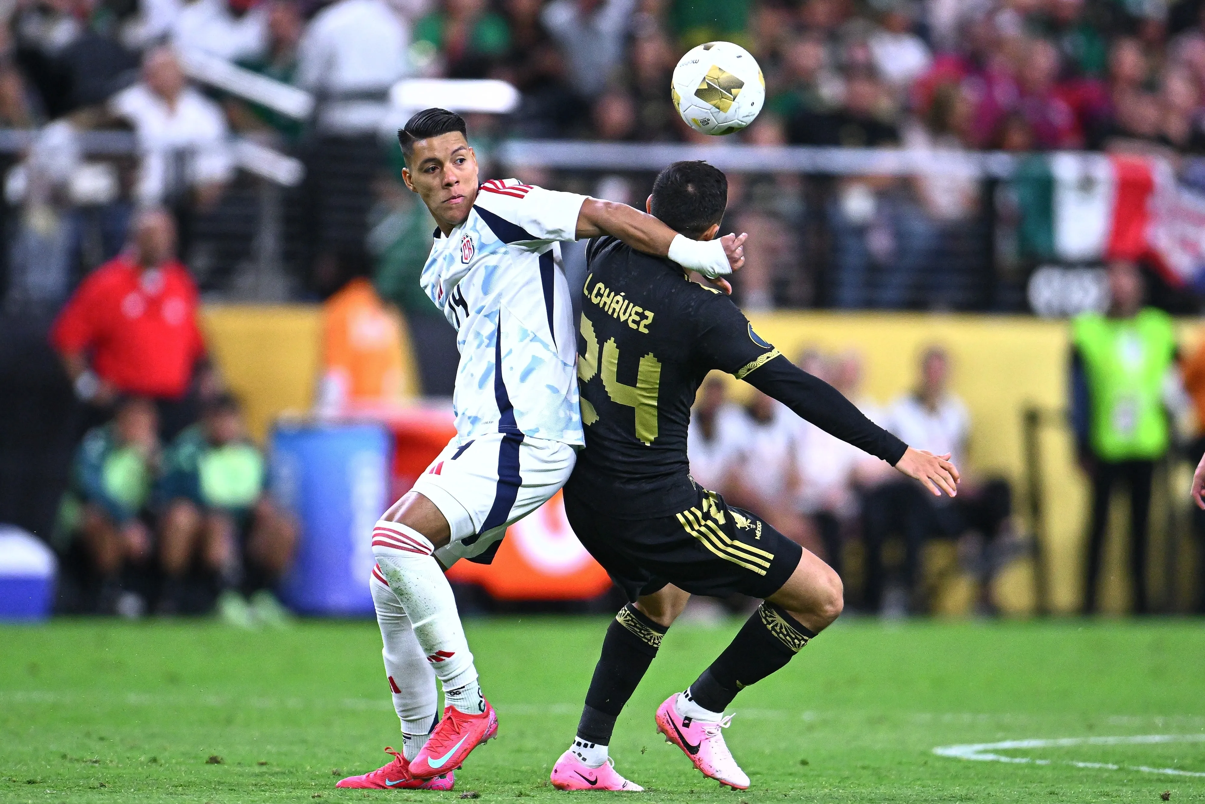 Chávez fue sometido a cirugía