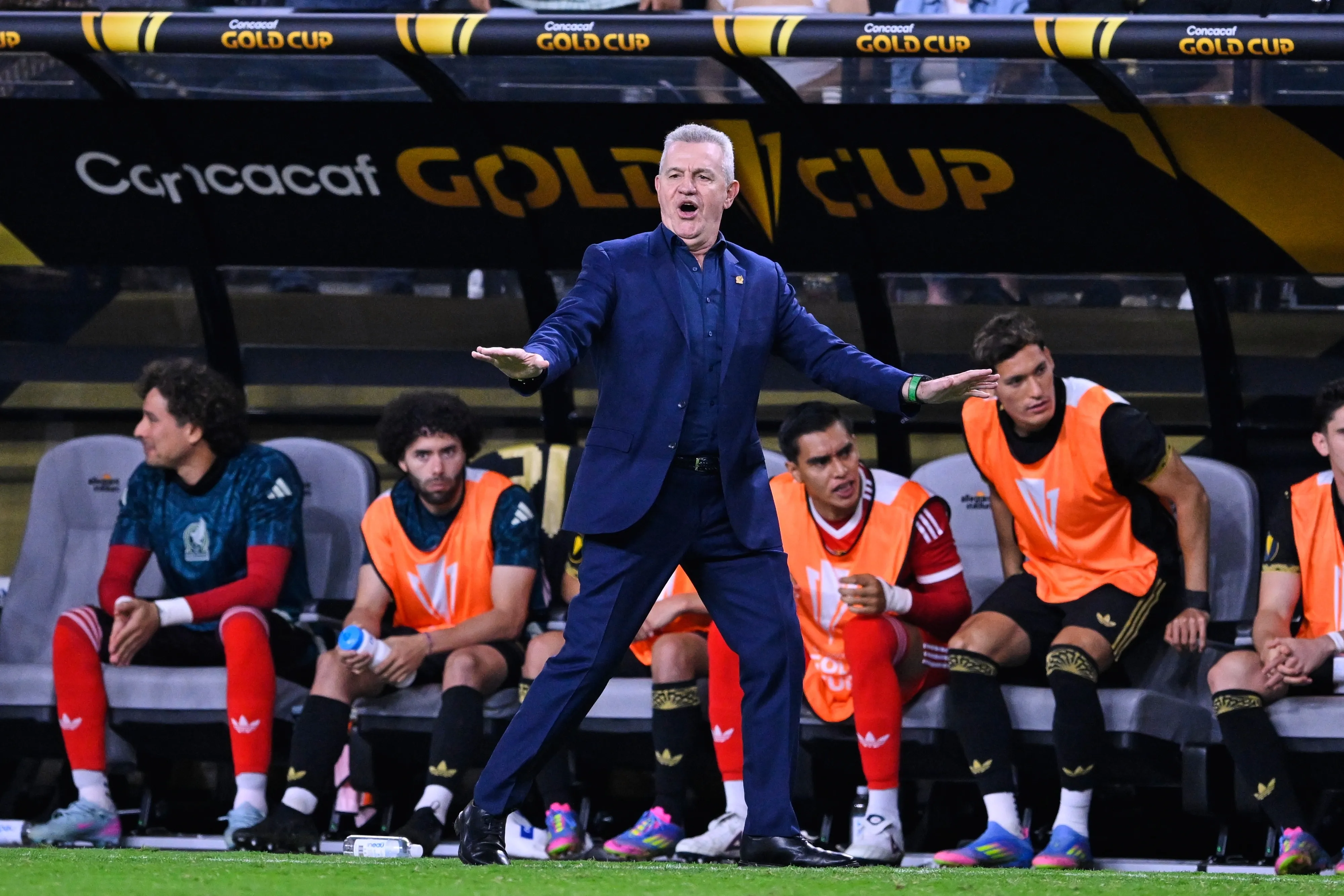 Javier Aguirre dirigiendo a la Selección Mexicana | MEXSPORT