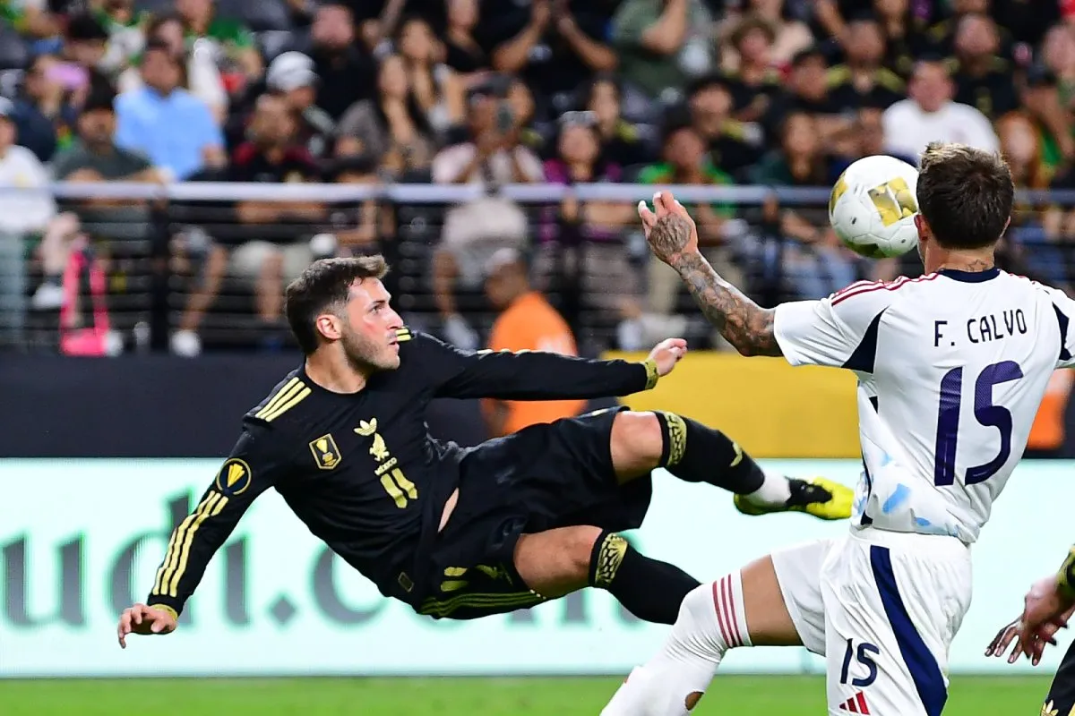 Santiago Giménez | MEXSPORT