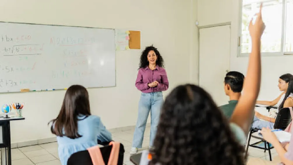 El viernes 30 de mayo se suspenderán las actividades escolares debido a la Sesión Mensual Ordinaria del Consejo Técnico Escolar, lo que dará pie al último megapuente del mes/iStock