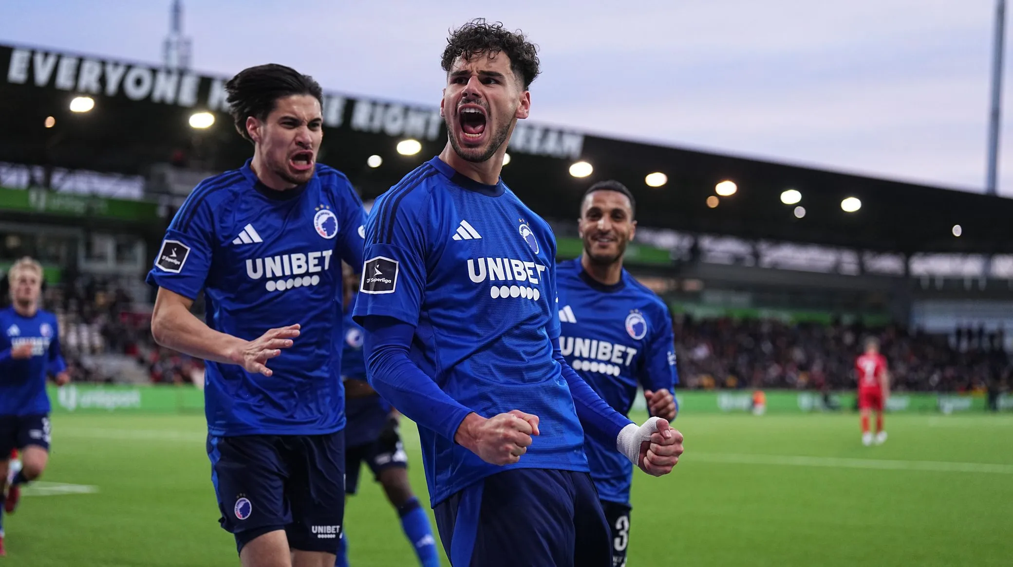 Copenhague es líder parcial de la competencia