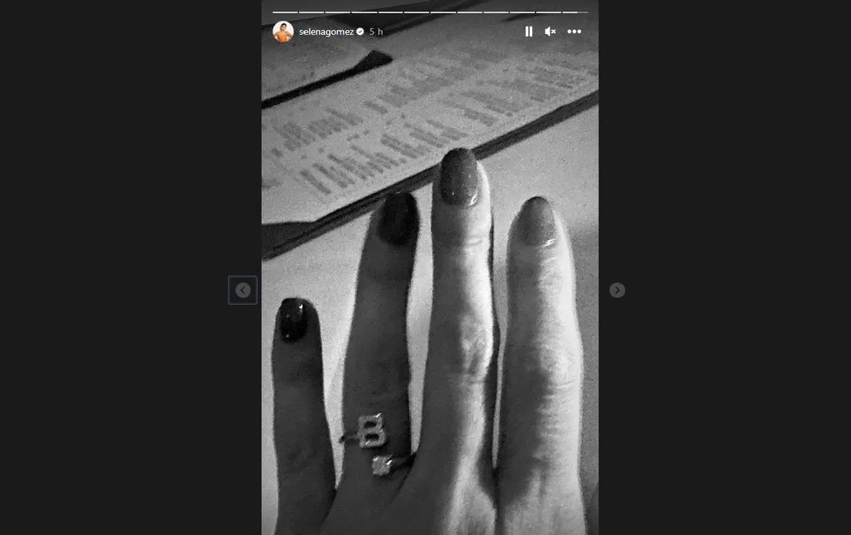 Anillo de Selena Gomez / Redes Sociales