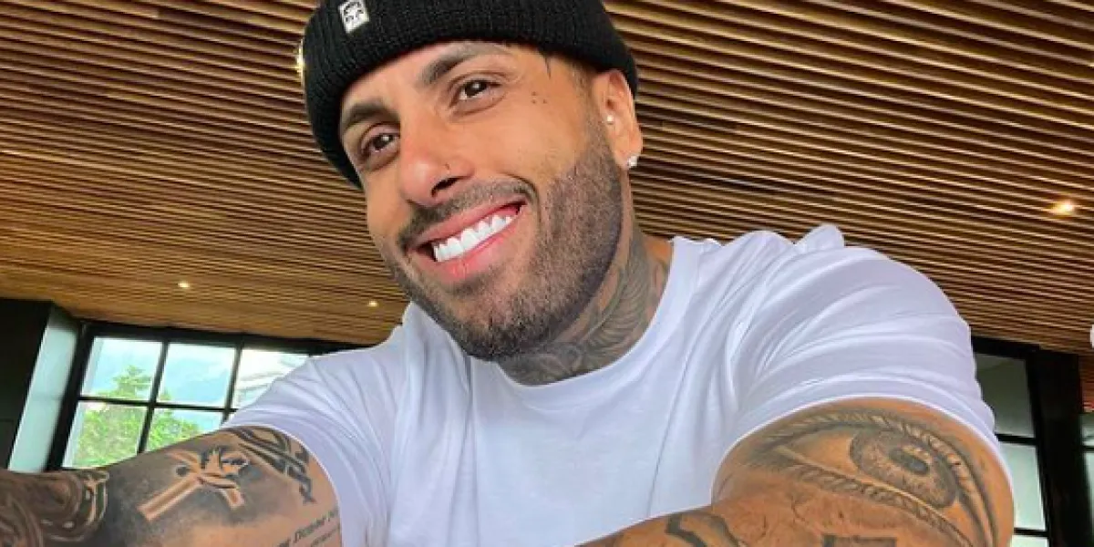 Es una figura prominente en el reguetón y la música urbana. / IG