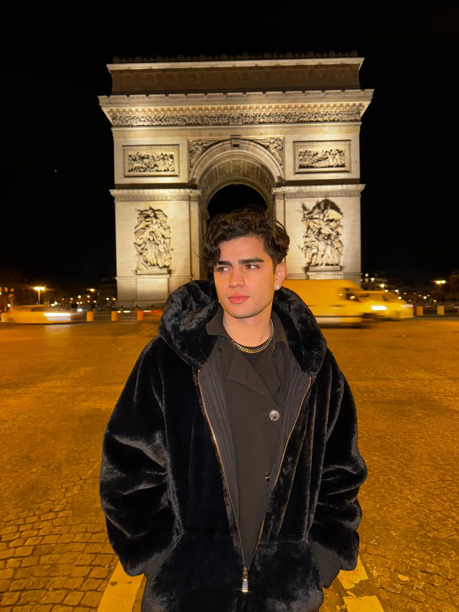 Aaron Mercury es conocido por su contenido en redes sociales / FB: @Aaronmercurioo