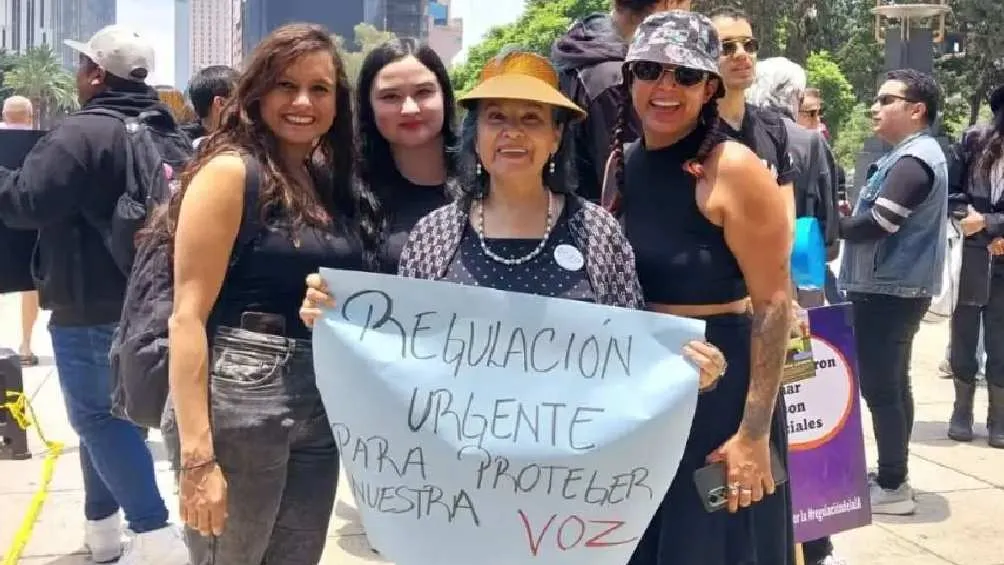 En algunos casos, su voz es utilizada para hacer negocio y no reciben regalías/X