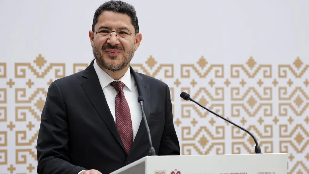 En abril del 2024, vecinos de la Benito Juárez denunciaron la presencia de “tipo de combustible” en el agua potable de sus viviendas. Martí Batres, Jefe de Gobierno de la Ciudad de México, confirmó que el agua estaba contaminada/Redes Sociales