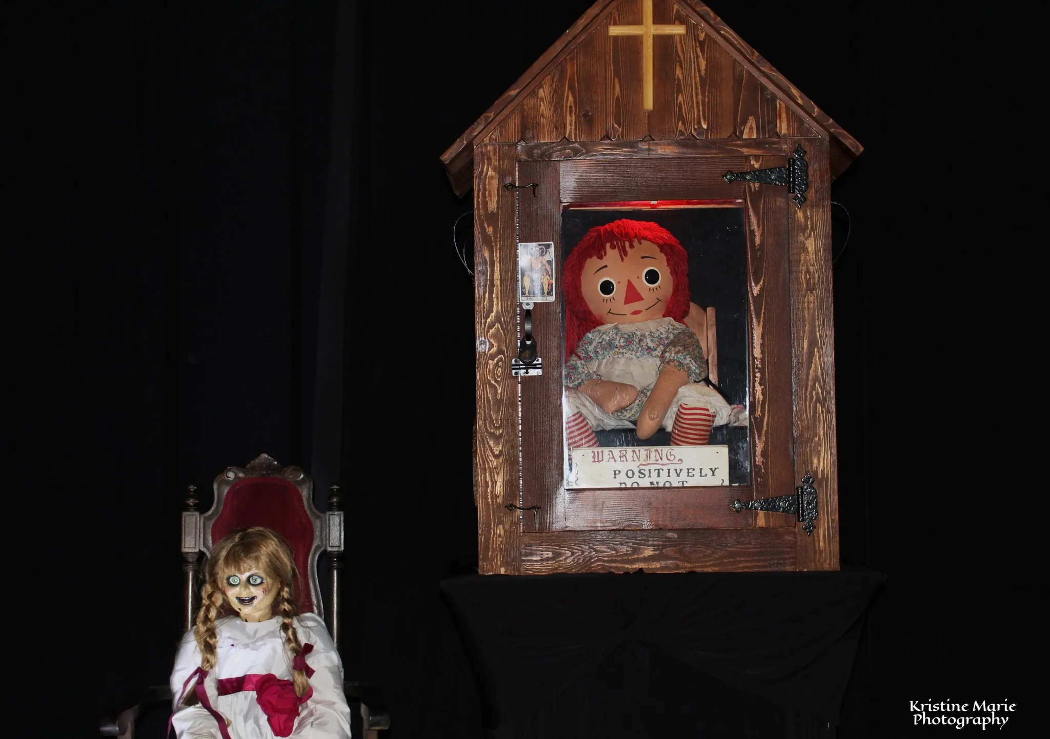 Las muñecas de Annabelle eran exhibidas como parte de un tour / Especial