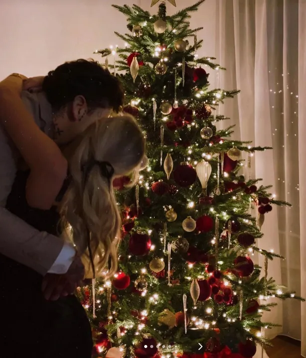 La chica presume que anda con Christian Nodal / TT: @iveethzz