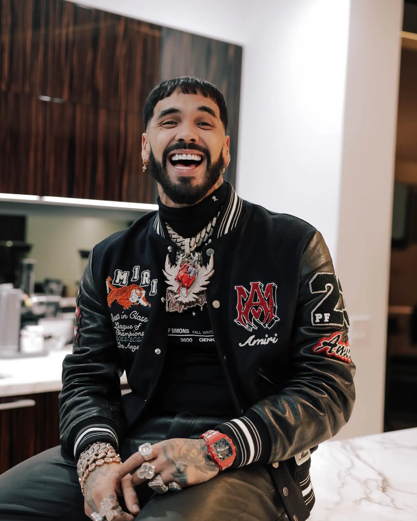 Anuel AA traer nuevo disco que estuvo guardando por un par de años / FB: @Anuel2bleAofficial